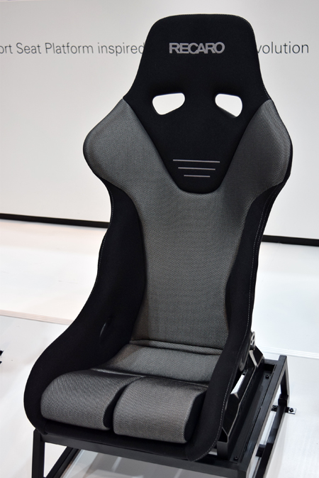 150109 RECARO RS-G DSC_0805.jpg